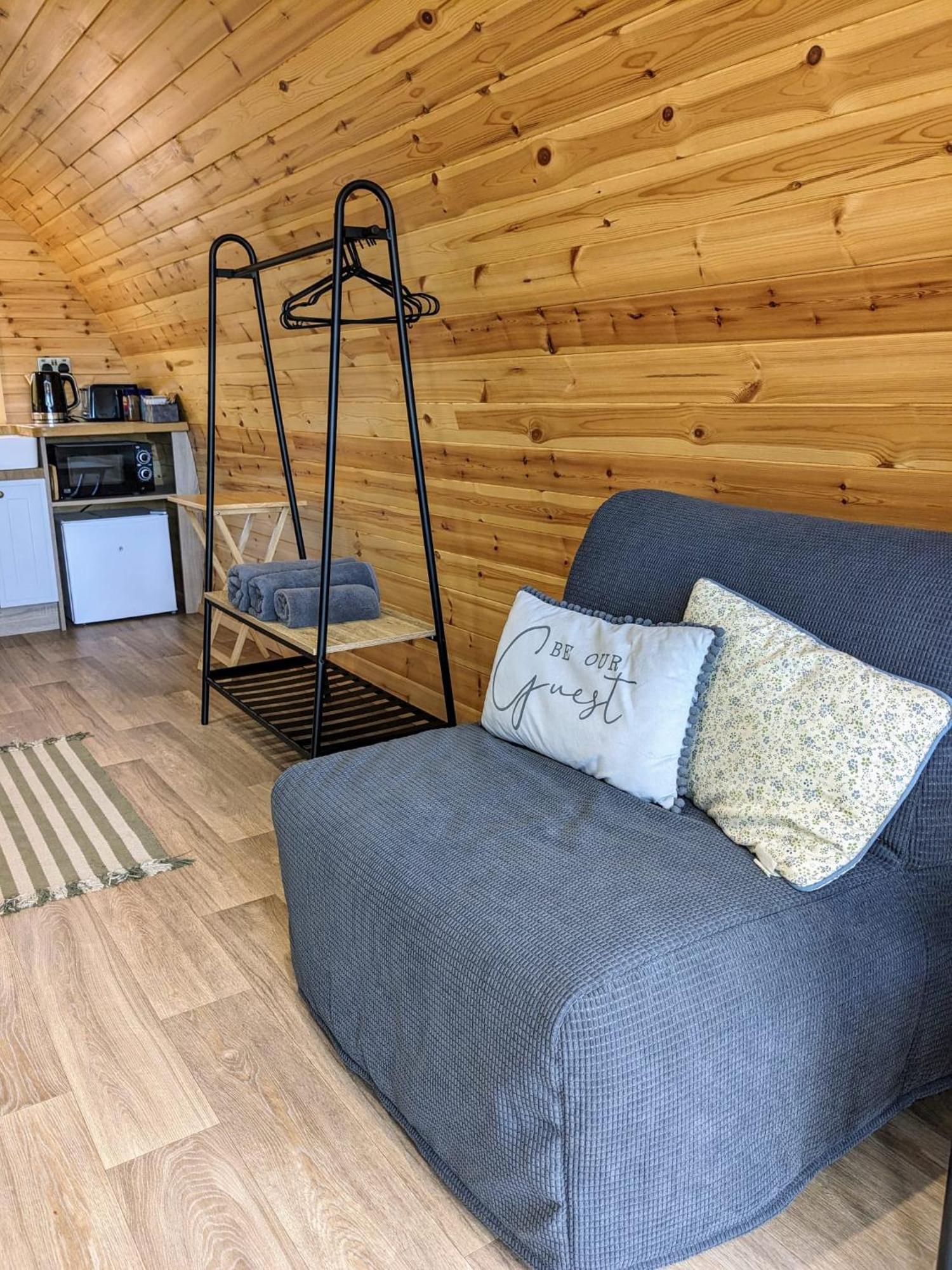 Lodge Sea Crest Pods